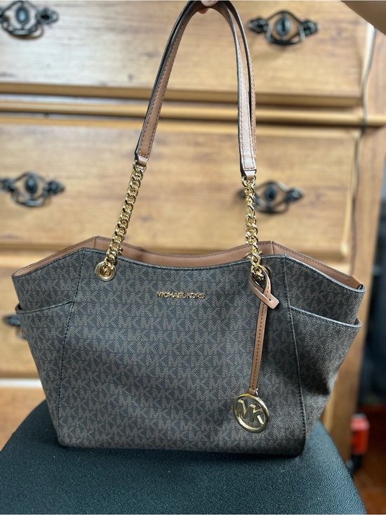 Michael Kors Handbags - Michael Kors Jet Set Large Signature Logo Shoulder Bag